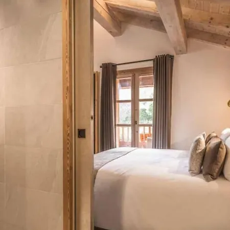 Villa 6br Chalet Close To The Village Centre Of
