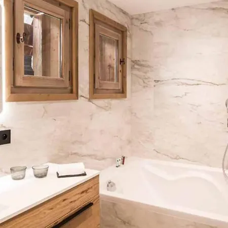 6br Chalet Close To The Village Centre Of * Courchevel