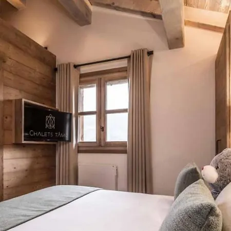 Villa 6br Chalet Close To The Village Centre Of *