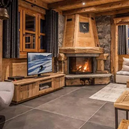 Villa 6br Chalet Close To The Village Centre Of